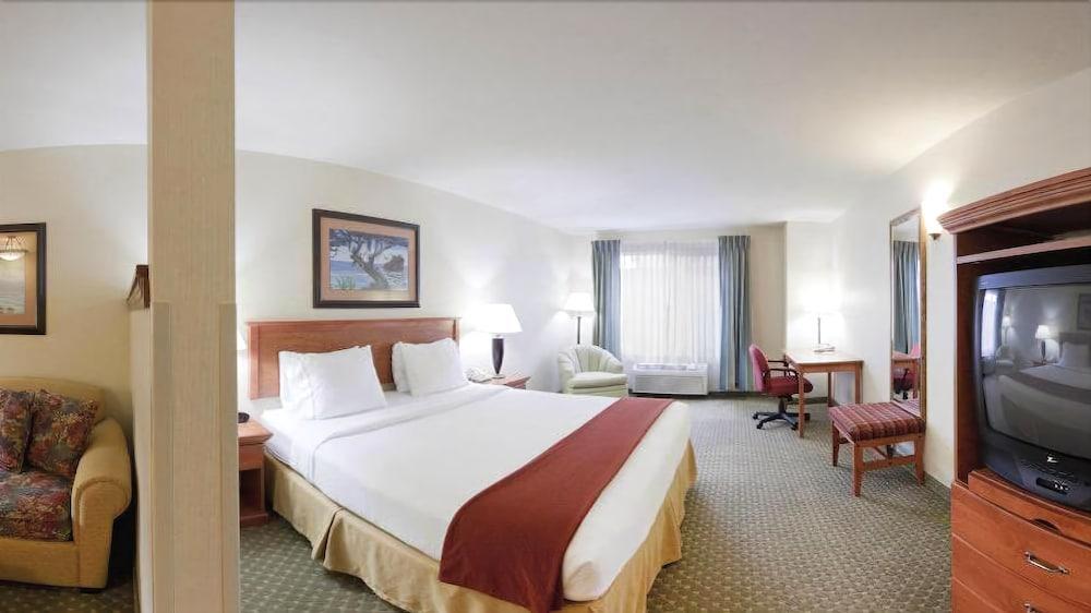 Triple Play & Resort