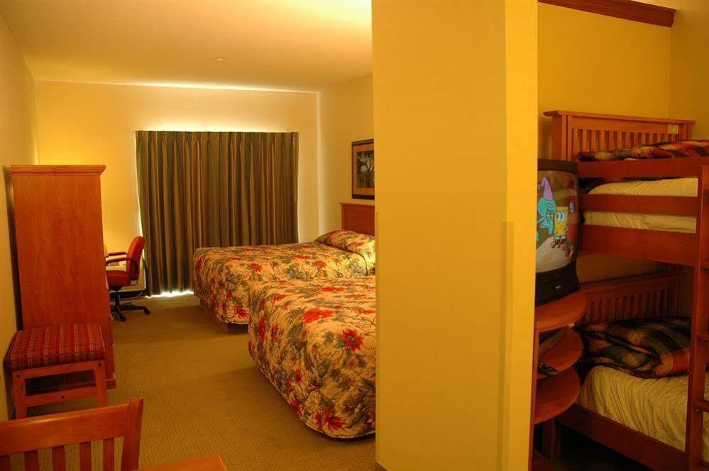 Resort Triple Play & 3*